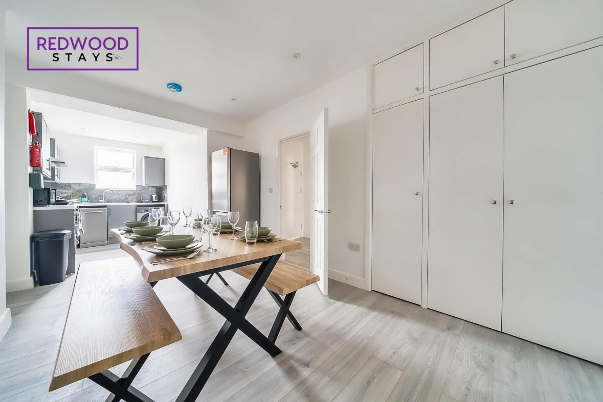 Brand New, 2 Bed 1 Bath, Modern Town Center Apartment, Free Wifi & Netflix By Redwood Stays Aldershot Zewnętrze zdjęcie