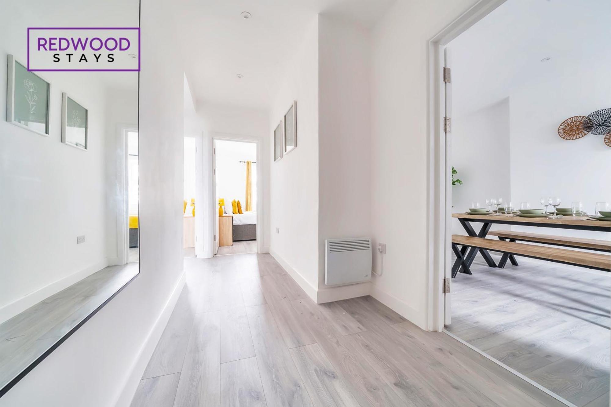 Brand New, 2 Bed 1 Bath, Modern Town Center Apartment, Free Wifi & Netflix By Redwood Stays Aldershot Zewnętrze zdjęcie