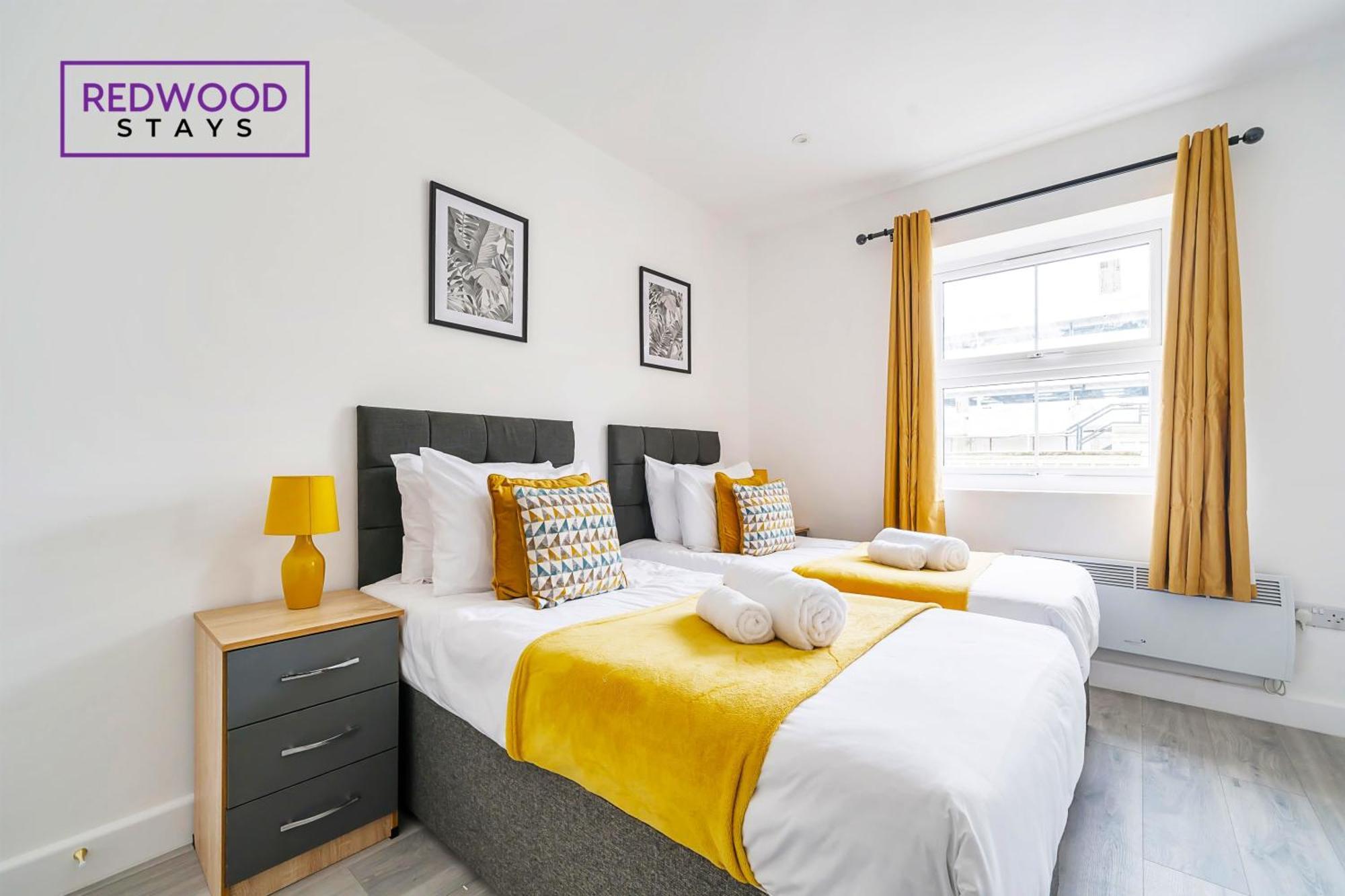Brand New, 2 Bed 1 Bath, Modern Town Center Apartment, Free Wifi & Netflix By Redwood Stays Aldershot Zewnętrze zdjęcie