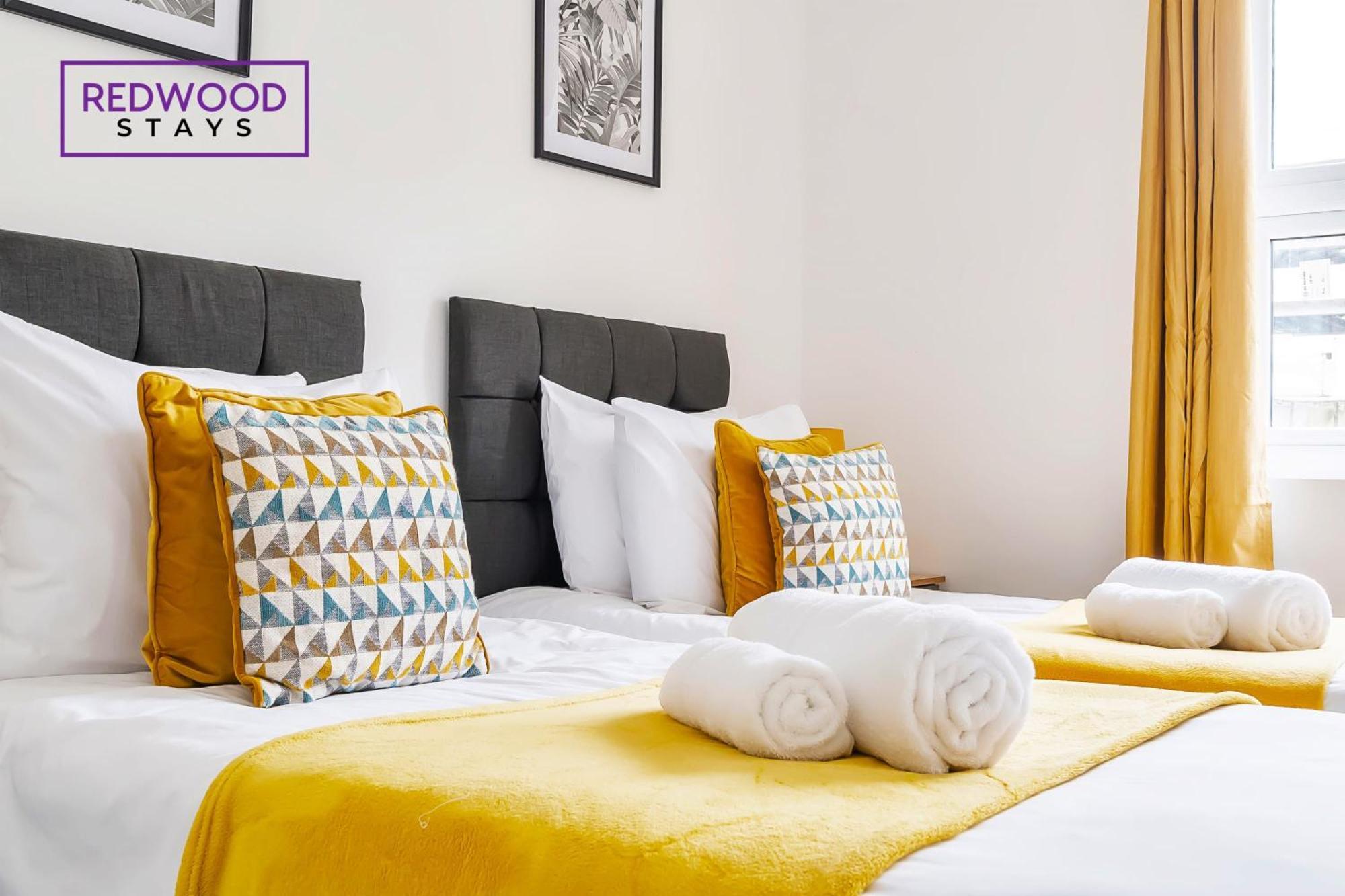 Brand New, 2 Bed 1 Bath, Modern Town Center Apartment, Free Wifi & Netflix By Redwood Stays Aldershot Zewnętrze zdjęcie
